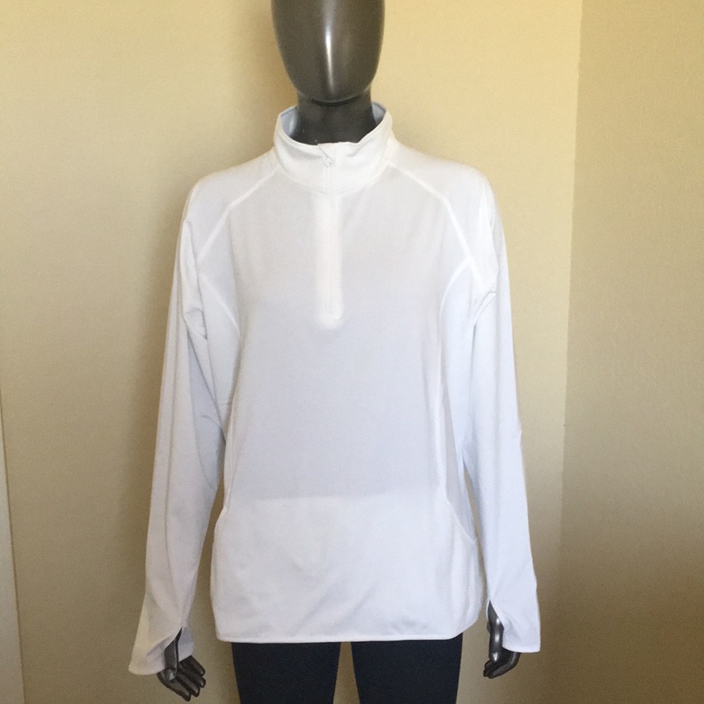 Sport-Tech ladies pullover top NWOT